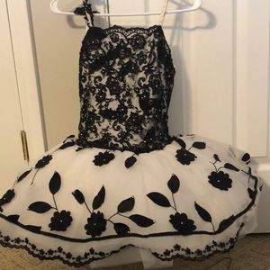 Ballet/ pointe costume